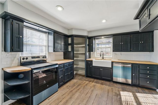 3615 Dover Street, Kansas City, KS 66106