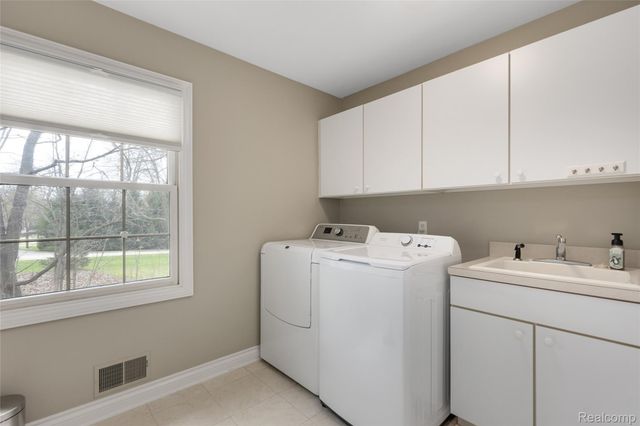 1520 Houghton Trail, Groveland Township, MI 48462