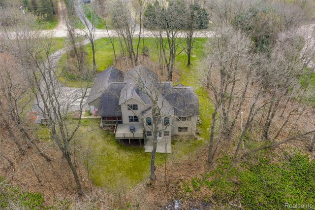 1520 Houghton Trail, Groveland Township, MI 48462