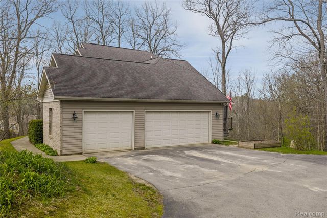 1520 Houghton Trail, Groveland Township, MI 48462