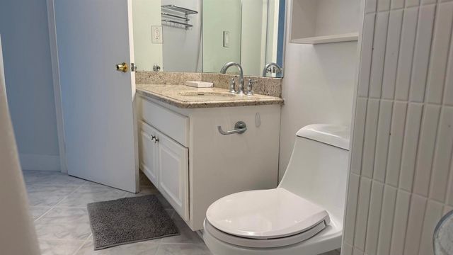 2600 N Flagler Drive 413, West Palm Beach, FL 33407