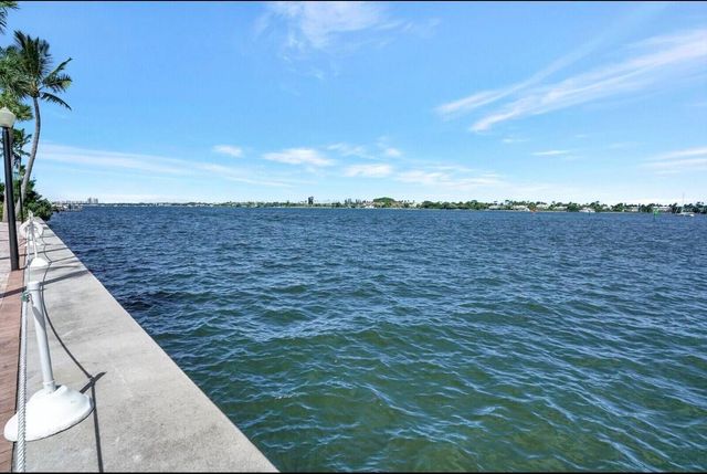 2600 N Flagler Drive 413, West Palm Beach, FL 33407