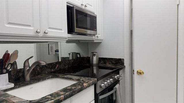 2600 N Flagler Drive 413, West Palm Beach, FL 33407
