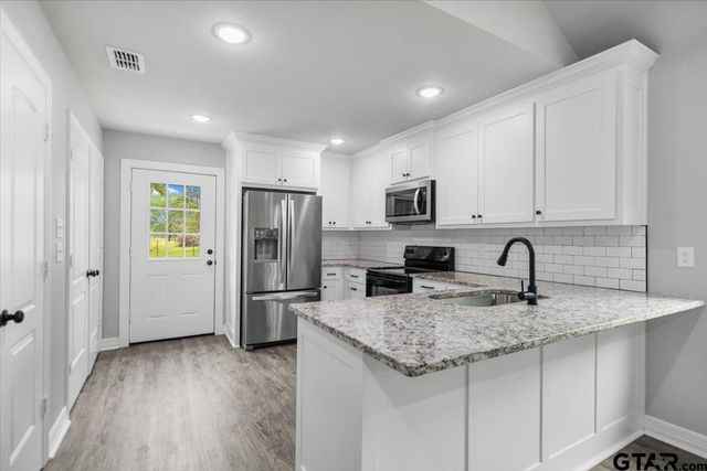 19025 County Road 484, Mineola, TX 75773