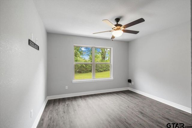 19025 County Road 484, Mineola, TX 75773
