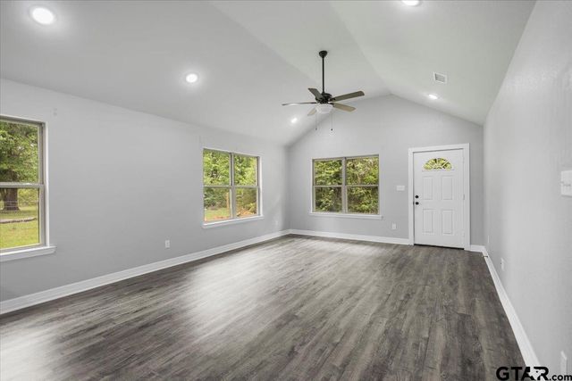 19025 County Road 484, Mineola, TX 75773
