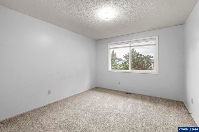 1586 Freeman Ct NE, Keizer, OR 97303