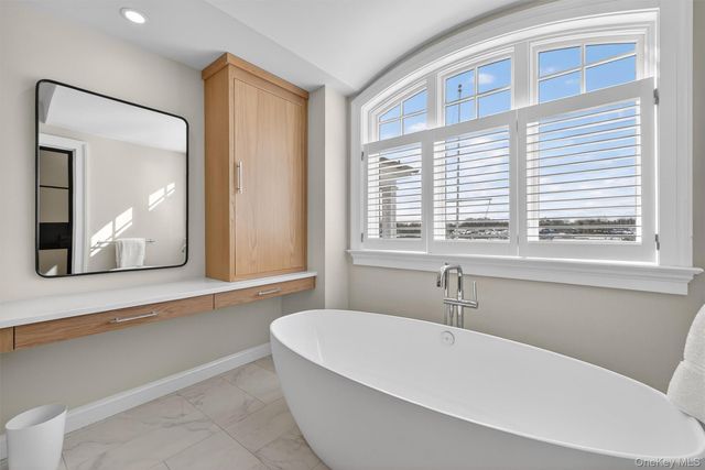 506 Shore Acres Drive, Mamaroneck, NY 10543