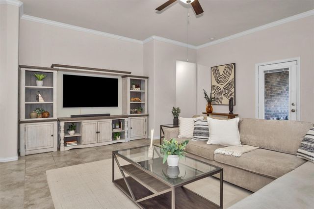 428 Auburn Pines Drive, Montgomery, TX 77316