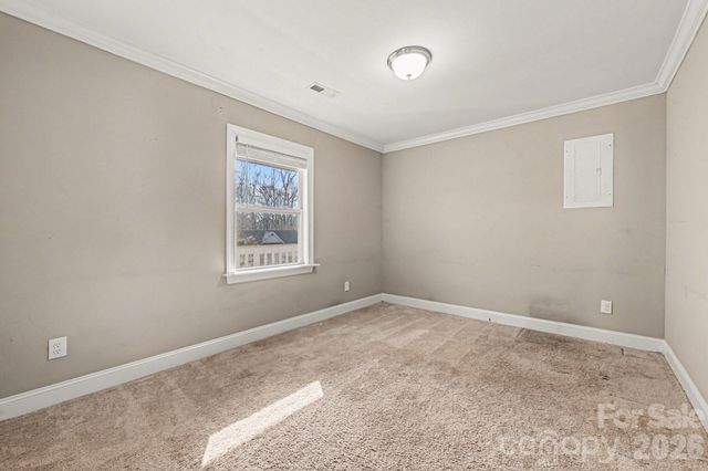 104 W Louisiana Avenue, Bessemer City, NC 28016