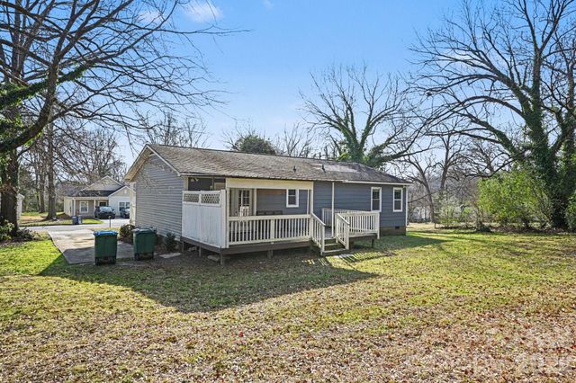 104 W Louisiana Avenue, Bessemer City, NC 28016