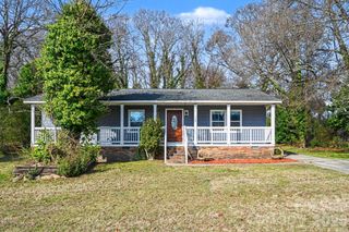 104 W Louisiana Avenue, Bessemer City, NC 28016