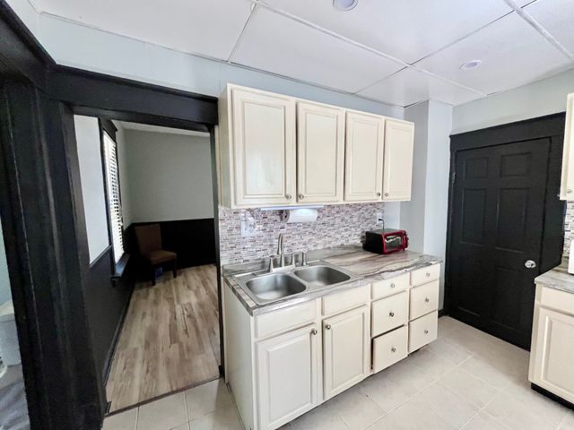 2940 COCHRAN Street, Erie, PA 16508