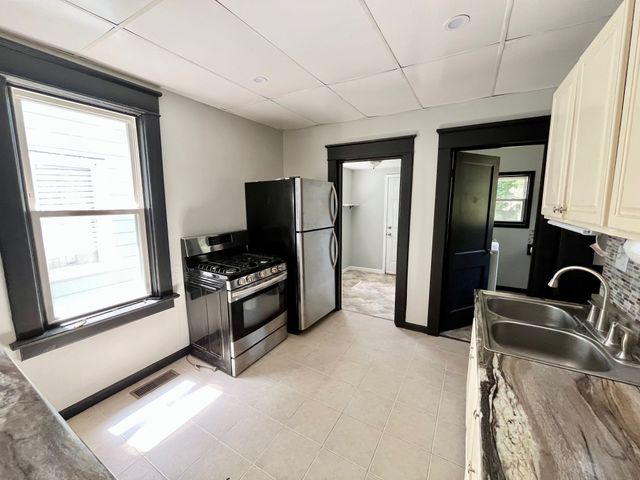 2940 COCHRAN Street, Erie, PA 16508