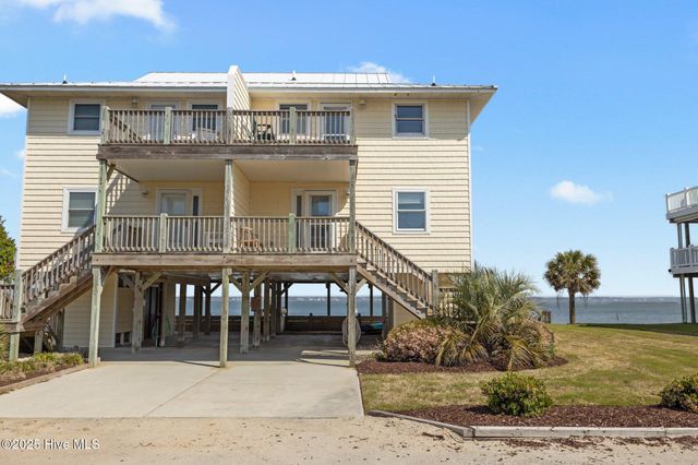 2506 Emerald Drive E, Emerald Isle, NC 28594