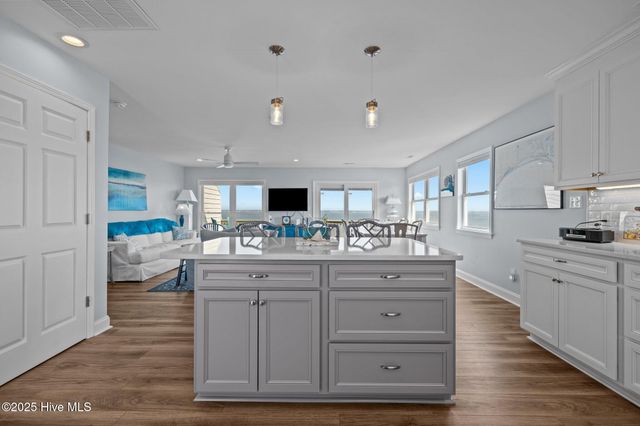 2506 Emerald Drive E, Emerald Isle, NC 28594