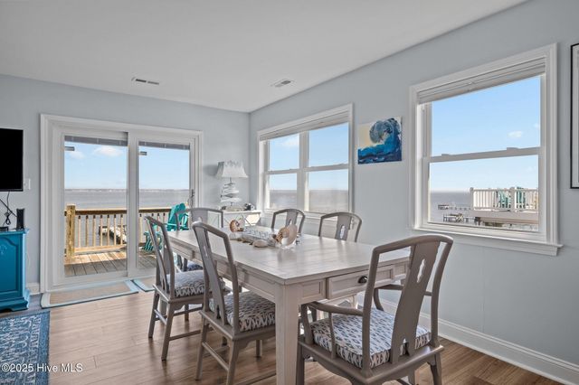 2506 Emerald Drive E, Emerald Isle, NC 28594