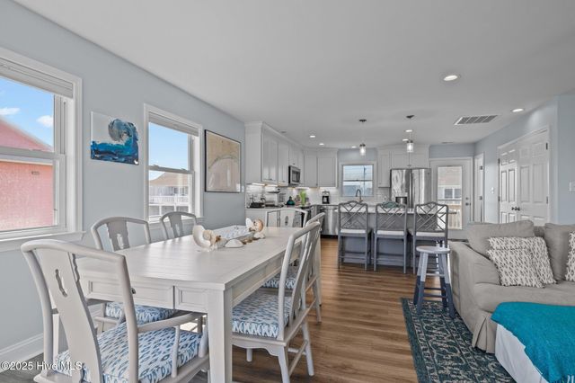 2506 Emerald Drive E, Emerald Isle, NC 28594