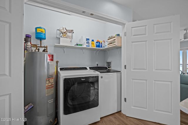 2506 Emerald Drive E, Emerald Isle, NC 28594