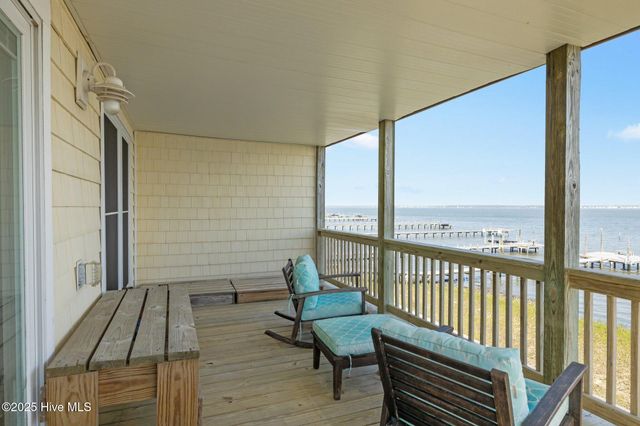 2506 Emerald Drive E, Emerald Isle, NC 28594