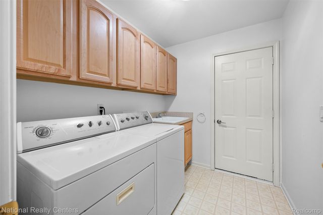 49455 N Glacier Avenue 43, Northville Township, MI 48168