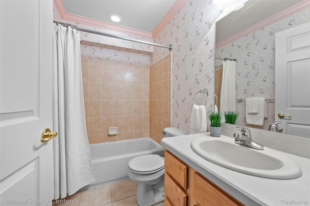 49455 N Glacier Avenue 43, Northville Township, MI 48168