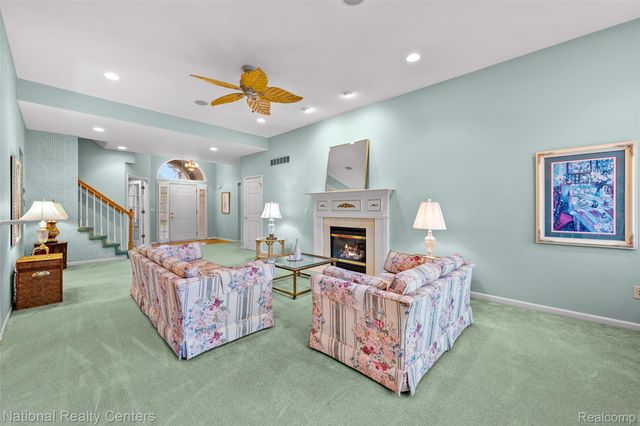 49455 N Glacier Avenue 43, Northville Township, MI 48168