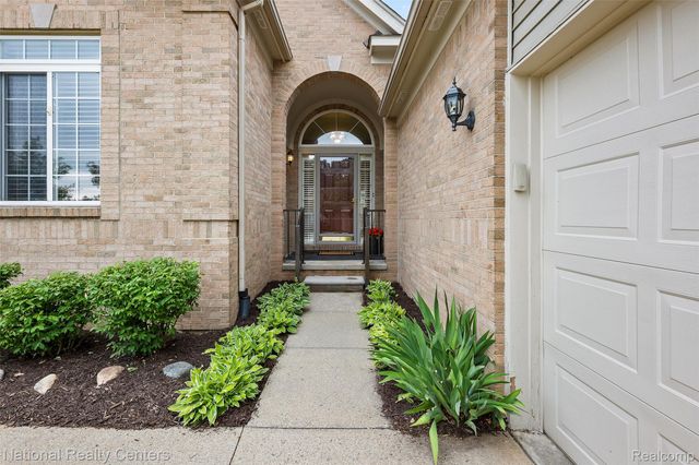 49455 N Glacier Avenue 43, Northville Township, MI 48168