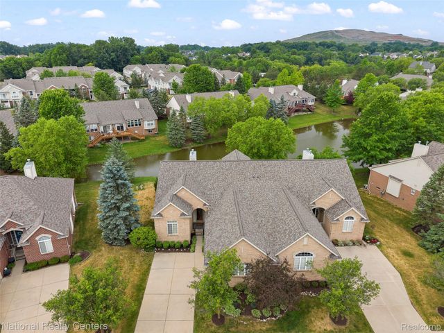 49455 N Glacier Avenue 43, Northville Township, MI 48168