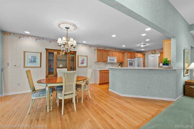 49455 N Glacier Avenue 43, Northville Township, MI 48168