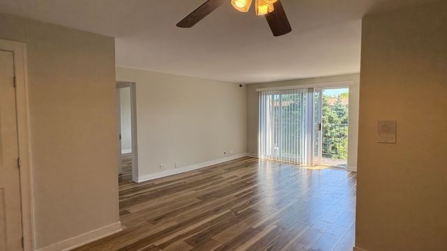 9439 BAY COLONY Drive 3N, Des Plaines, IL 60016