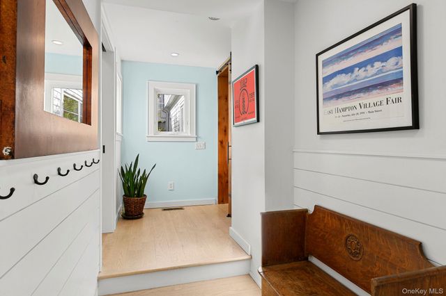 21 Cove Road, Sag Harbor, NY 11963