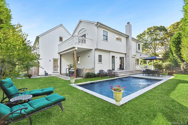 21 Cove Road, Sag Harbor, NY 11963