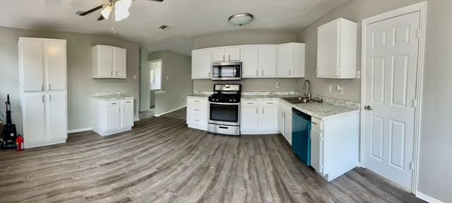 755 W Grubb Drive, Mesquite, TX 75149