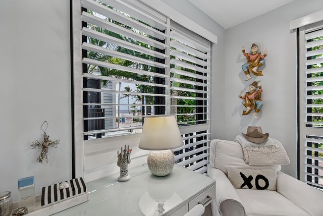 1556 S OCEAN Lane 204, Fort Lauderdale, FL 33316