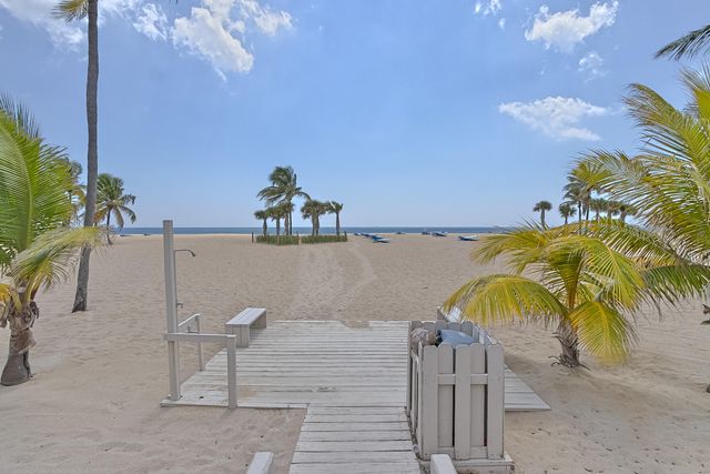 1556 S OCEAN Lane 204, Fort Lauderdale, FL 33316