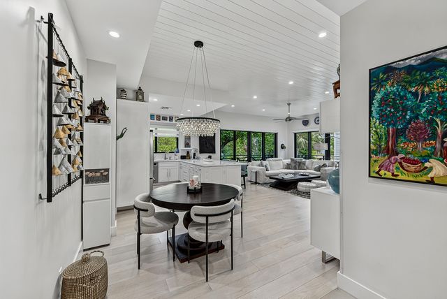 1556 S OCEAN Lane 204, Fort Lauderdale, FL 33316