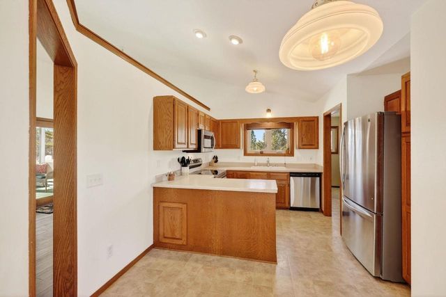 820 Anna Court, Waterloo, WI 53594