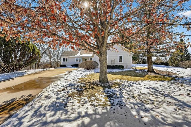 820 Anna Court, Waterloo, WI 53594