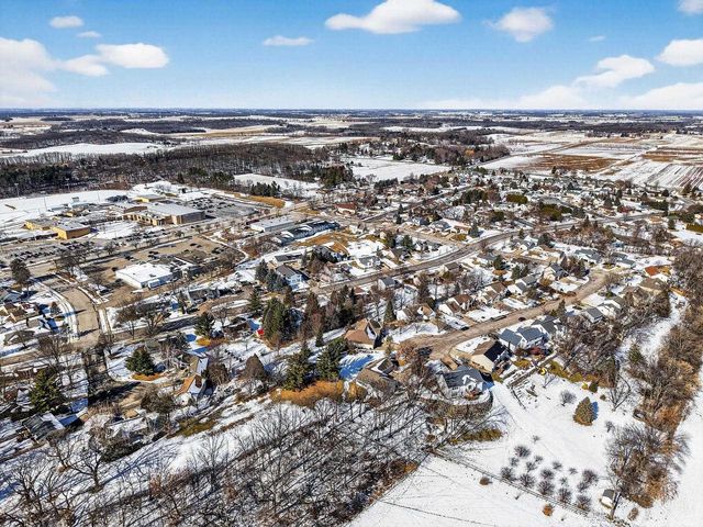 820 Anna Court, Waterloo, WI 53594