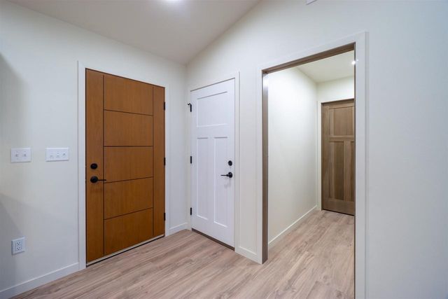 704 THORNAPPLE STREET, Marathon, WI 54448