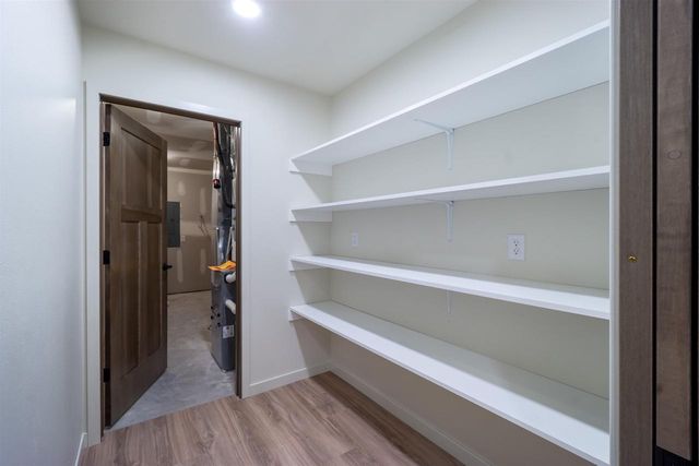 704 THORNAPPLE STREET, Marathon, WI 54448