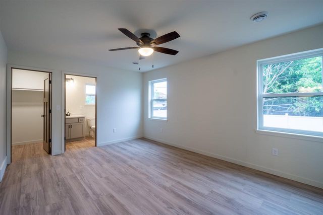 704 THORNAPPLE STREET, Marathon, WI 54448