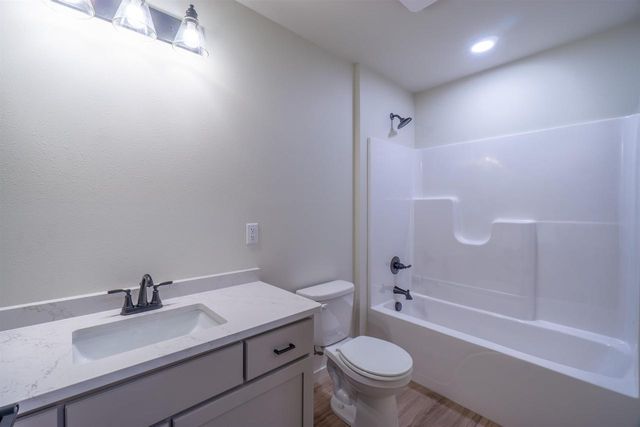 704 THORNAPPLE STREET, Marathon, WI 54448