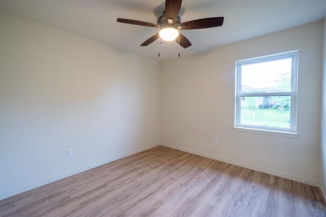 704 THORNAPPLE STREET, Marathon, WI 54448