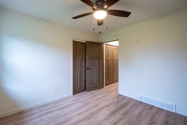 704 THORNAPPLE STREET, Marathon, WI 54448