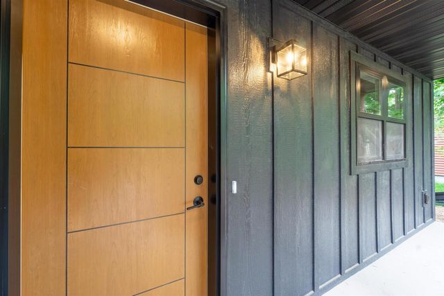 704 THORNAPPLE STREET, Marathon, WI 54448