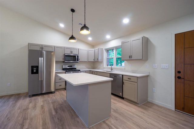 704 THORNAPPLE STREET, Marathon, WI 54448