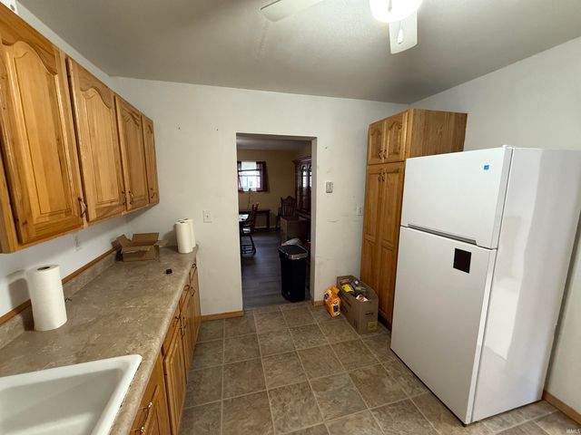 580 NE 1st Street, Linton, IN 47441