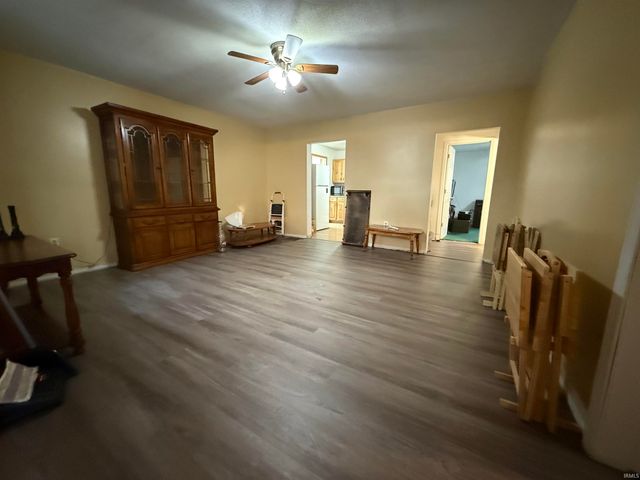 580 NE 1st Street, Linton, IN 47441